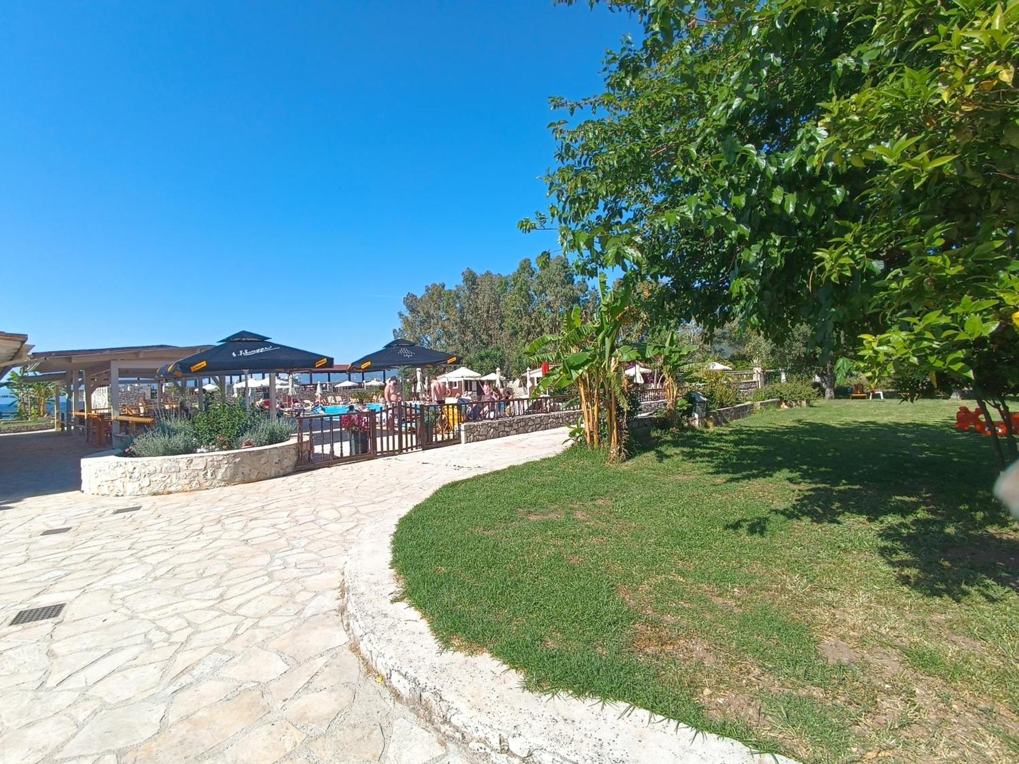 Camping Karavomilos 사미 외부 사진